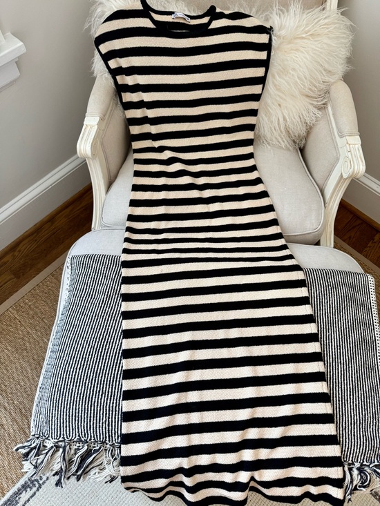 Zara Dresses & Skirts - Zara Black & Cream Striped Sleeveless Knit Dress